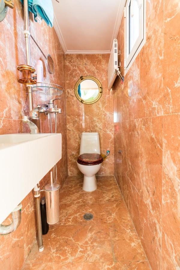 A Luxury Maisonette With Sea View Piraeus Bagian luar foto